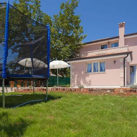 Vila Contessa פורץ